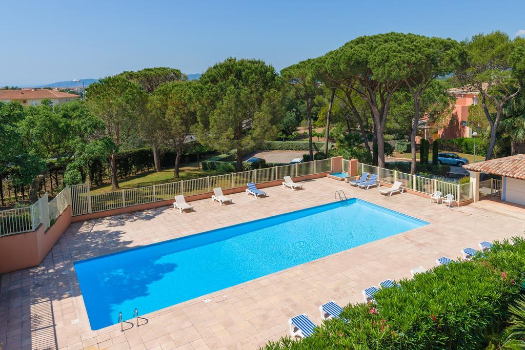 Lagrange Vacances Le Domaine Des Grands Pins Saint-Raphaël Esterno foto